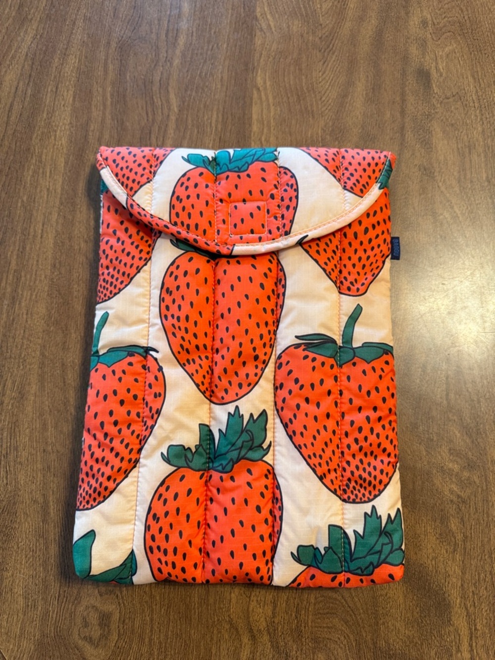 BAGGU Sleeve
